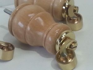 4 WOOD CASTOR FURNITURE LEGS NATURAL  FEET  SETTEES CHAIR SOFA FOOTSTOOL M8